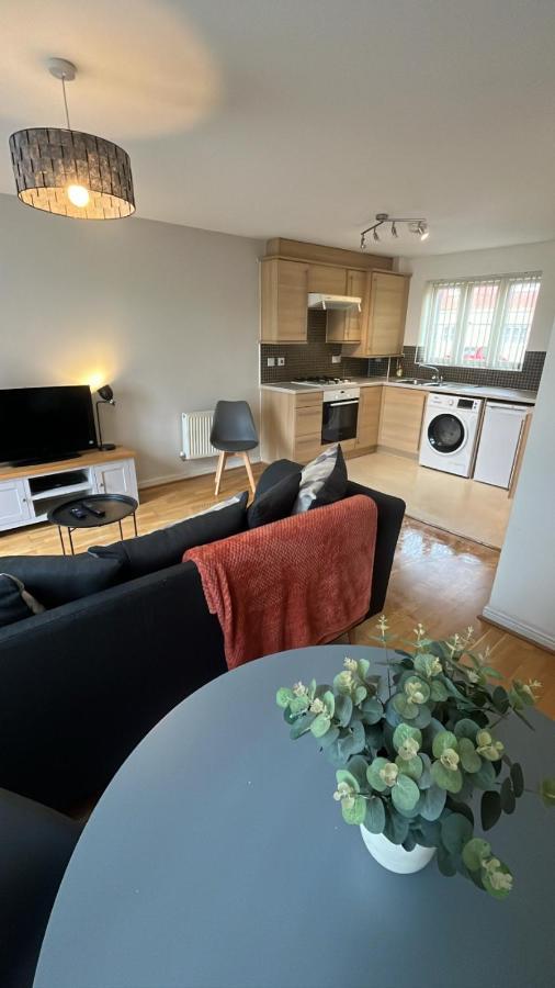 At Home In The City Serviced Apartments Newport Εξωτερικό φωτογραφία